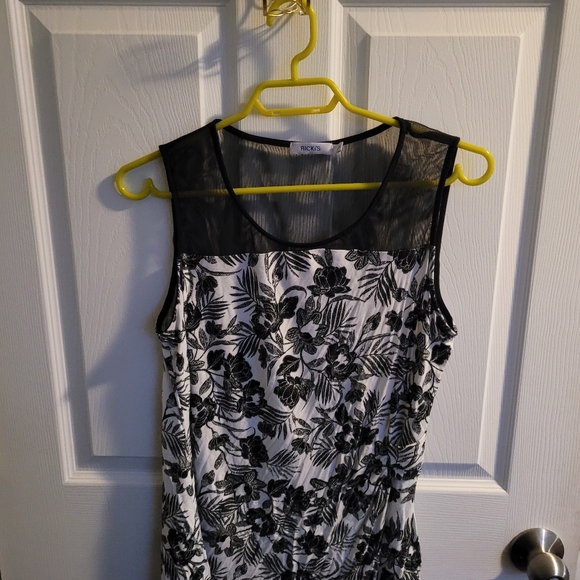 Ladies L lot - Picture 2 of 9